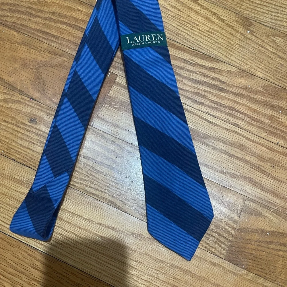 Ralph Lauren Blue Striped Men's Tie - Picture 5 of 6